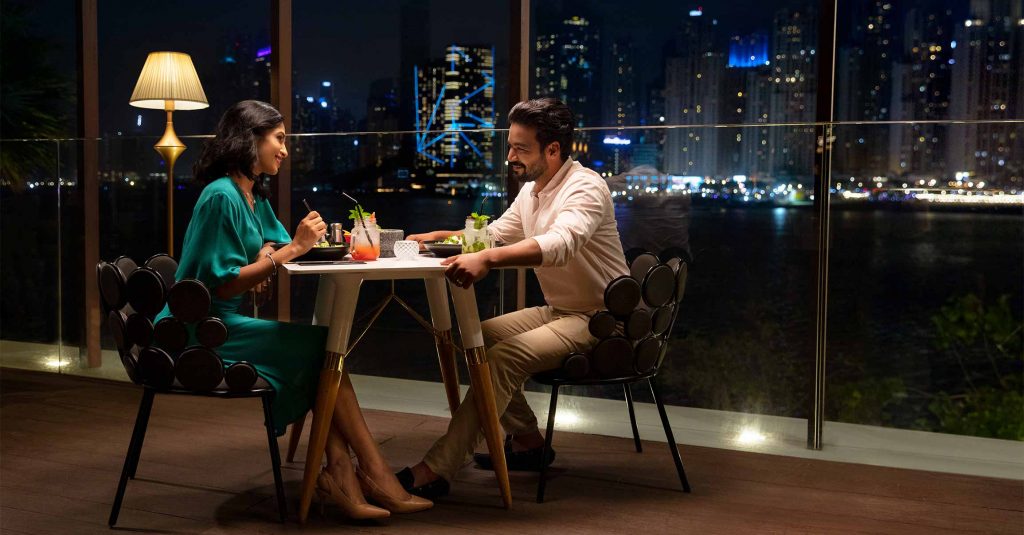 Dining, Dubai