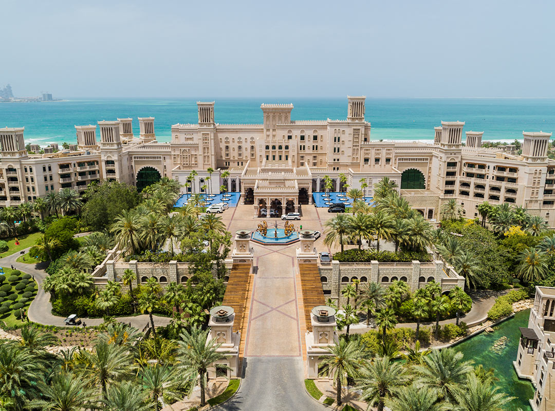Jumeirah Al Qasr exterior