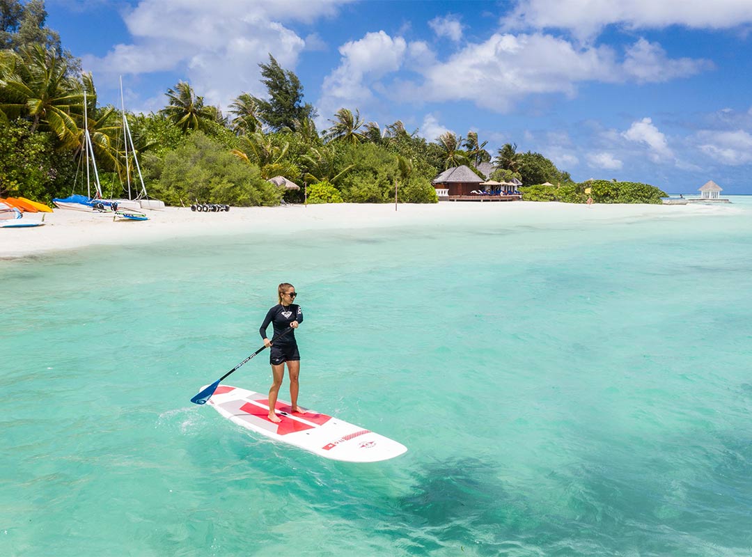 Sun Siyam Olhuveli paddleboarding