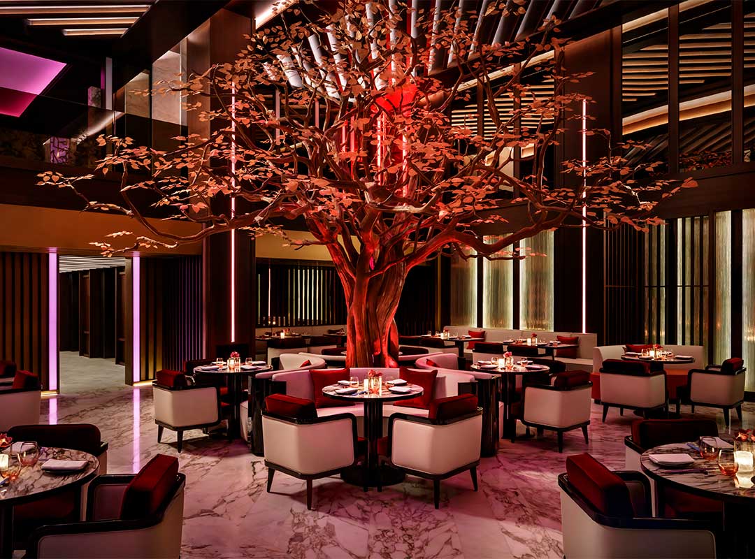 Ling Ling dining room with tree in the centre at Atlantis The Royal