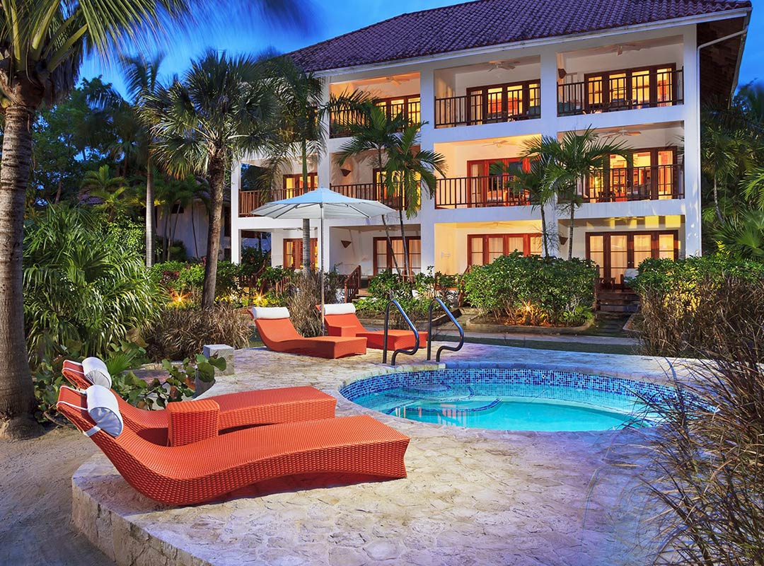 Couples Swept Away pool