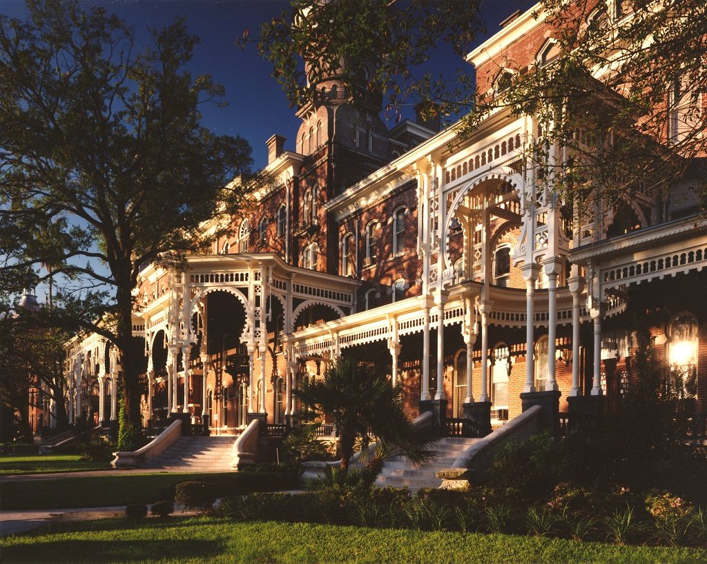 Henry B. Plant Museum veranda