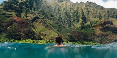Person snorkelling in Kaua’i