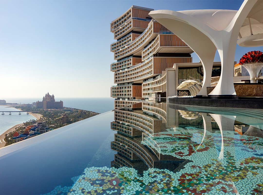 Infinity pool at Cloud 22, Atlantis The Royal