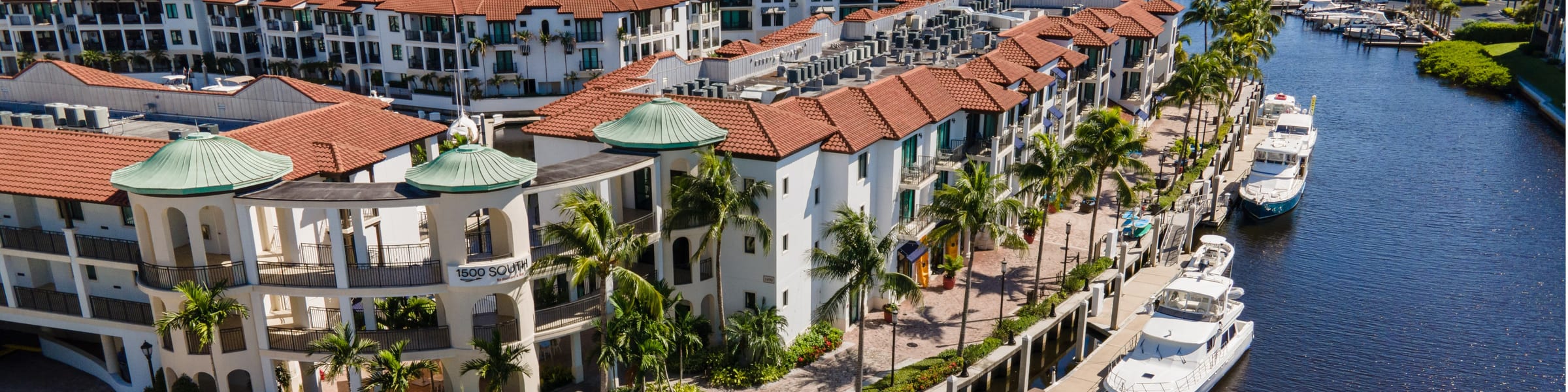 Naples Bay Resort & Cottages