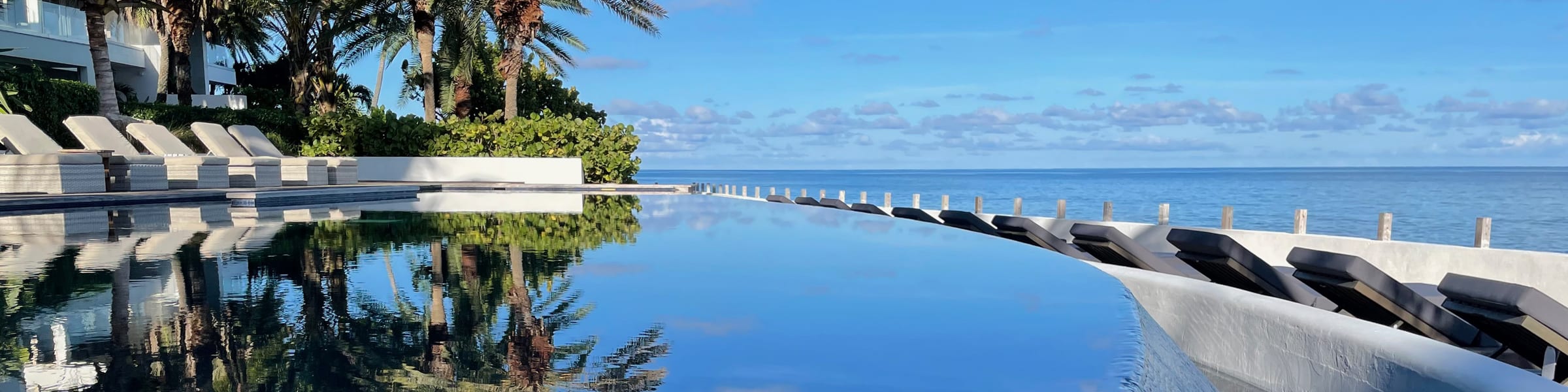 Hodges Bay Resort & Spa