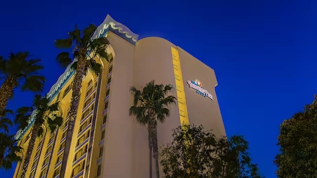 Disney's Paradise Pier Hotel