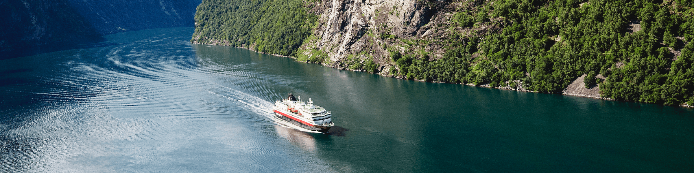 HX Hurtigruten Expeditions