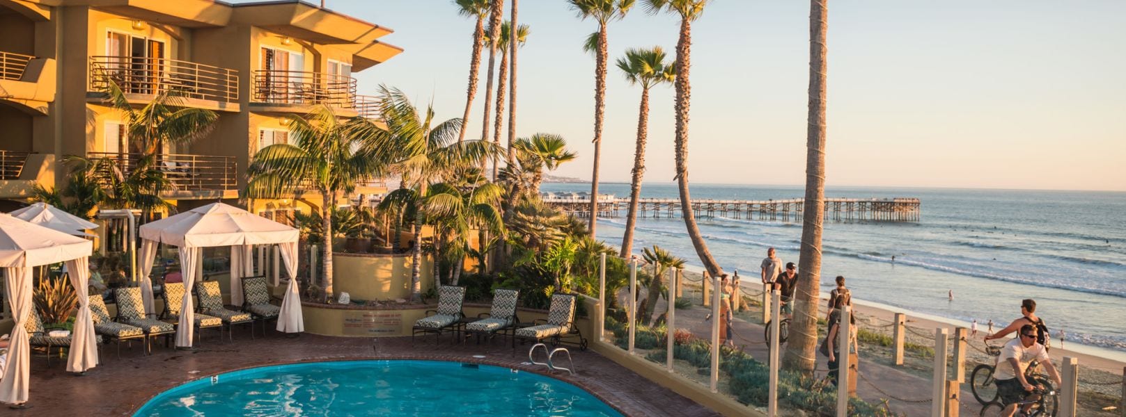 Pacific Terrace Hotel