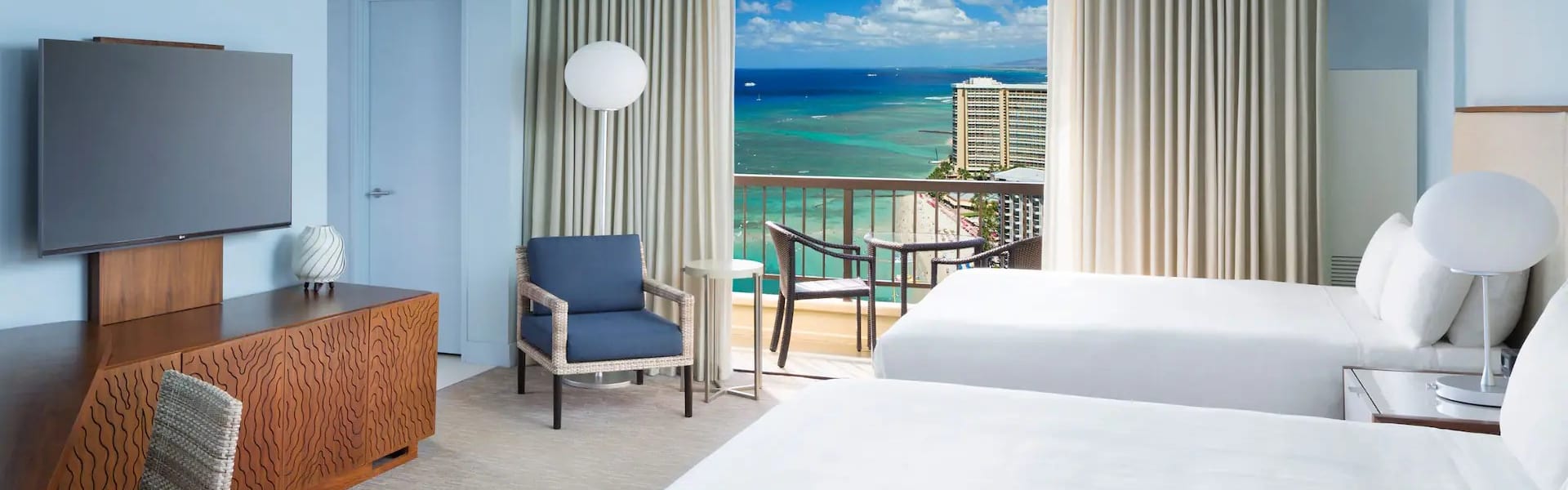 Hyatt Regency Waikiki Beach Resort & Spa