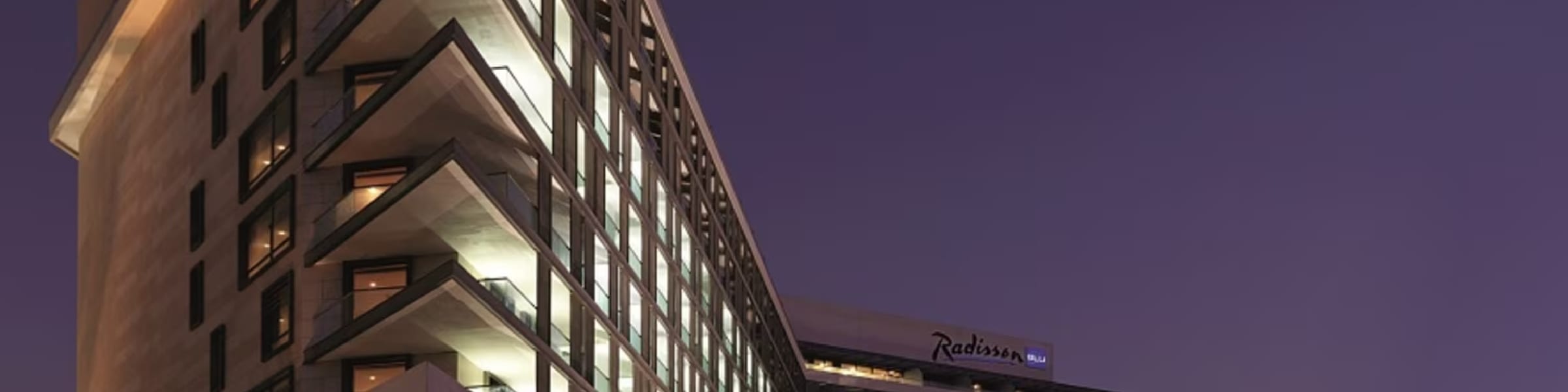 Yas Plaza Mangroves by IHG  +  Yas Island Theme Park Access