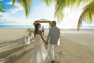 Wedding at Couples Resort
