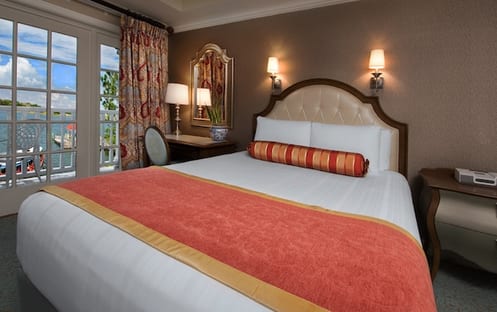 Standard Room Club Level