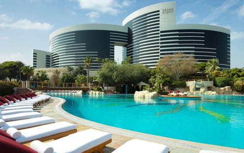 Poolside Restaurant