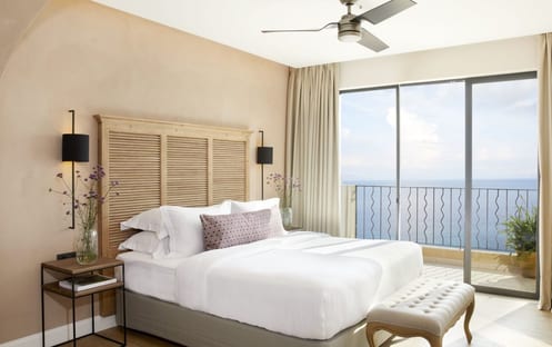 Deluxe Suite Whirlpool