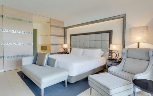 Deluxe Room Pool View