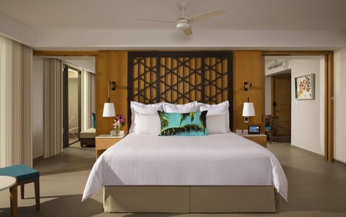 Preferred Club Master Suite Orchid