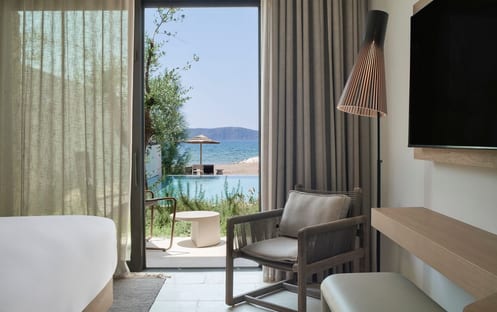 WOW Agora Beachfront Infinity One Bedroom Suite