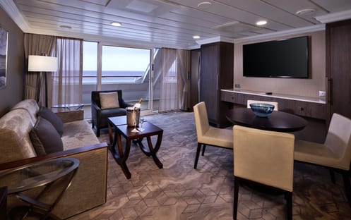 azamara-azamara-journey-world-owners-suite-lounge-michael-pisarri_003