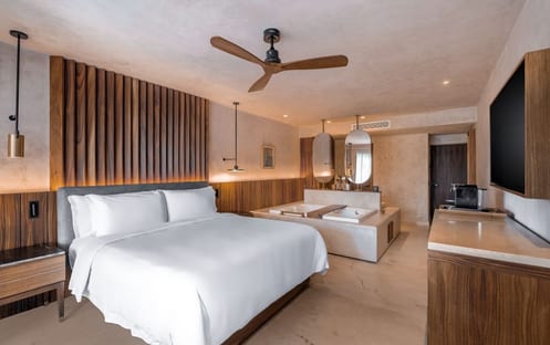 Standard, 1 King Bed