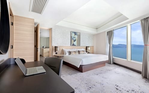 Deluxe Harbourview Room