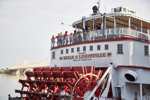 https://img.kenwoodtravel.co.uk/thumb/600x400/uploads/2024/03/18/Belle%20of%20Louisville%20Riverboats_01%20Edit%20Photo.jpg