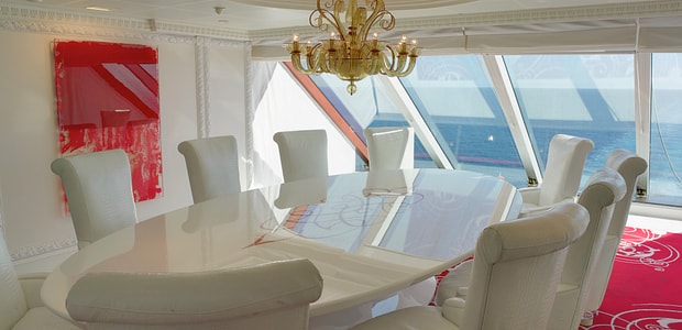 https://img.kenwoodtravel.co.uk/thumb/620x300/uploads/2023/08/3/Oceania%20Cruises%20Privee%201.jpg