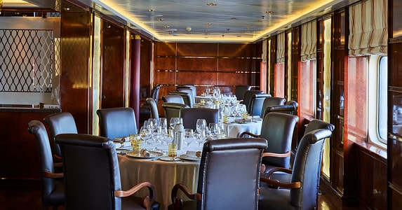 https://img.kenwoodtravel.co.uk/thumb/620x300/uploads/2023/08/3/Silversea%20Cruises%20-%20Silver%20Cloud%20-%20La%20Dame.jpg