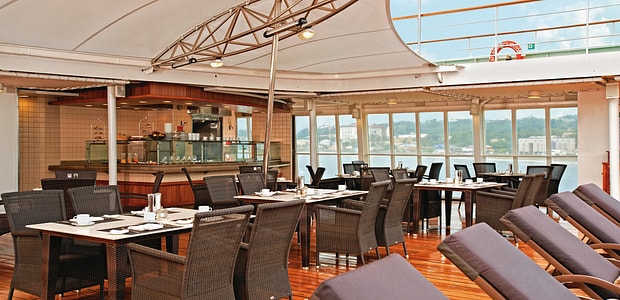 https://img.kenwoodtravel.co.uk/thumb/620x300/uploads/2023/08/3/Silversea%20Cruises%20-%20Silver%20Cloud%20-%20The%20Grill%201.jpg