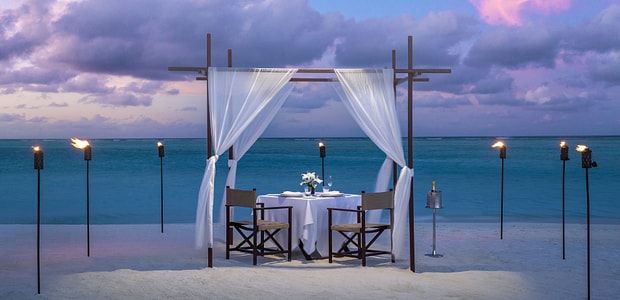 https://img.kenwoodtravel.co.uk/thumb/620x300/uploads/2024/03/28/5c%20-%20Dine%20in%20Design1.jpg