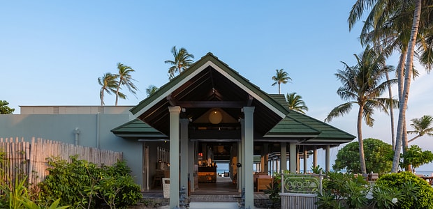 https://img.kenwoodtravel.co.uk/thumb/620x300/uploads/2025/08/8/arigato-1.jpg