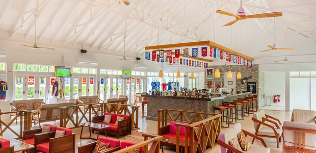 https://img.kenwoodtravel.co.uk/thumb/620x300/uploads/2025/08/8/kulhivaru-3.jpg