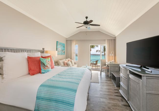 oceanview-room3-at-sea-breeze-beach-house-christ-church-barbados_001