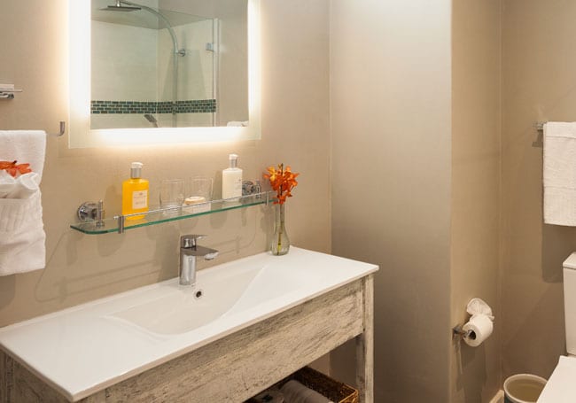 poolside-garden-room4-at-sea-breeze-beach-house-christ-church-barbados