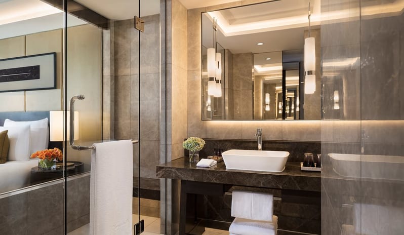 kibkk1_deluxe-balcony-room-and-deluxe-room_bathroom-2_original_jpg_003