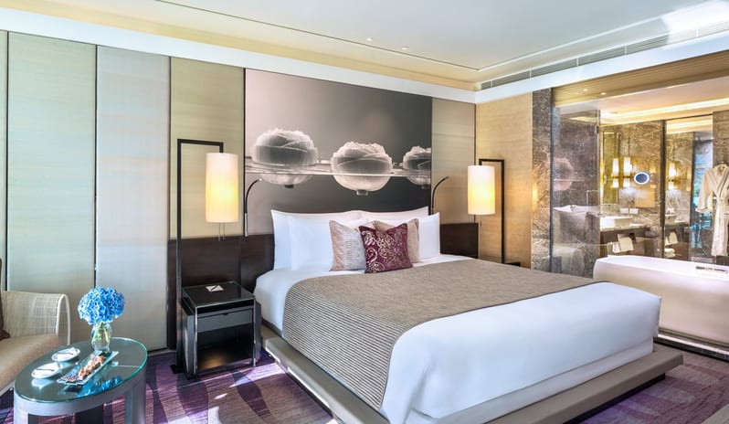 kibkk1_executive-balcony-king