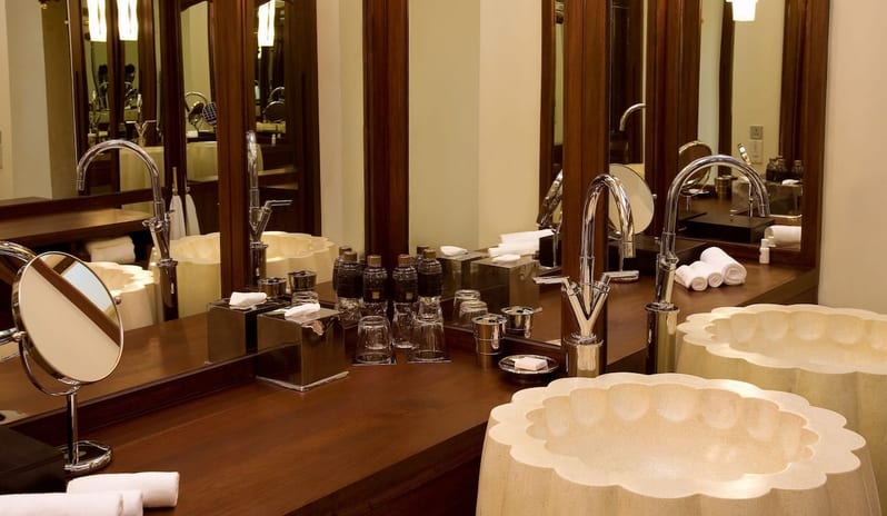 Hyatt-Regency-Hua-Hin-and-Barai-Spa-P416-Barai-Bathroom.16x9_001