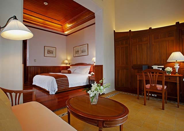 chbr-deluxe-railway-wing-640x457