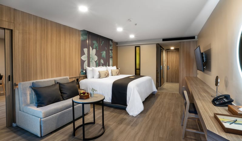 slide-family_2bedroom2020-03