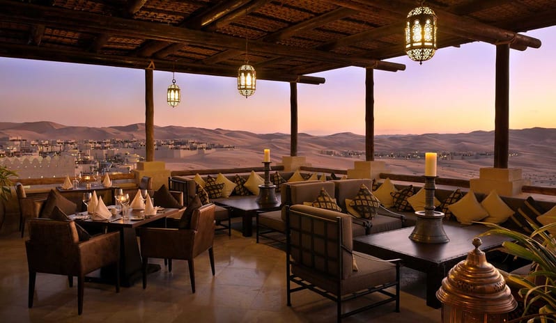 qasr_al_sarab_by_anantara_panoramic_desert_views_from_suhail_restaurant_1920x1037