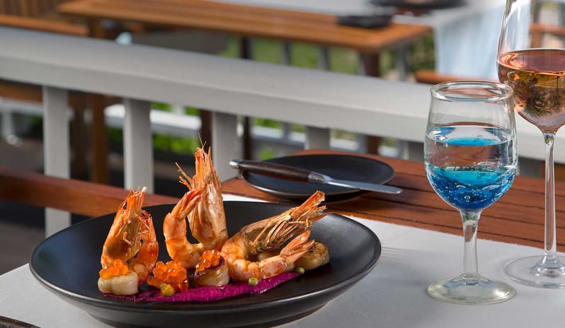 anantara_mai_khao_phuket_seafiresalt_sauteed_king_prawns_1920x1037
