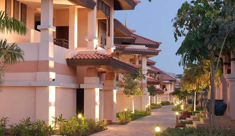 anantara_the_palm_dubai_villa_walkways_1920x1037