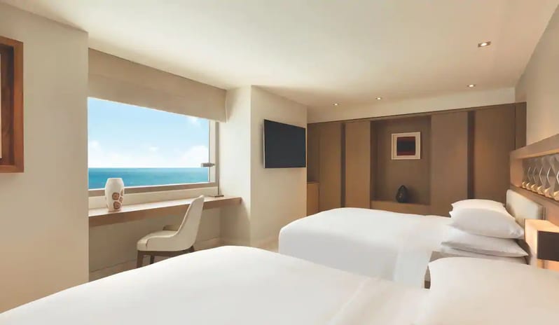 HYATT-ZIVA-CANCUN-CLUB-OCEAN-FRONT-TWO-BEDROOM-SUITE-_3_