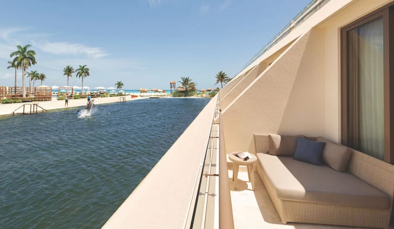 HYATT-ZIVA-CANCUN-DOLPHIN-VIEW