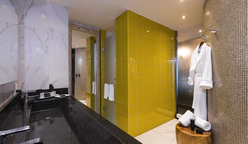 Rock-Star-Suite-Bathroom