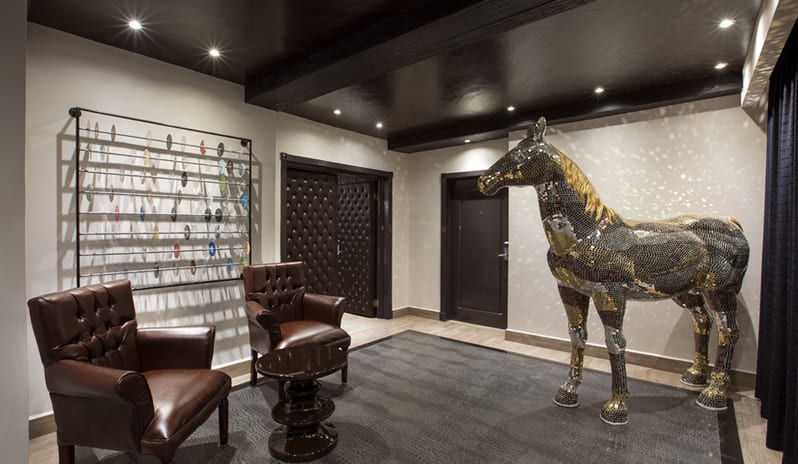 Rock-Star-Suite-Hall