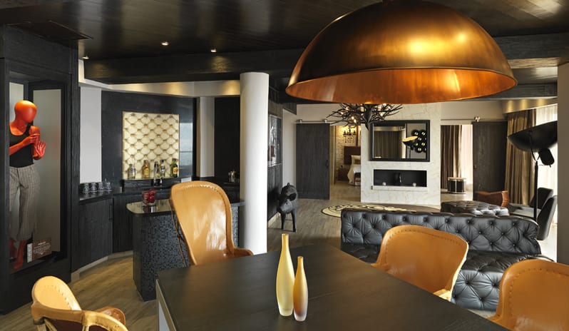 Rock-Star-Suite-Living-Room