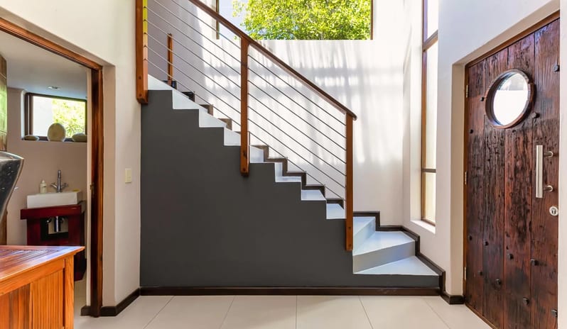 VILLA-STAIR-CASE