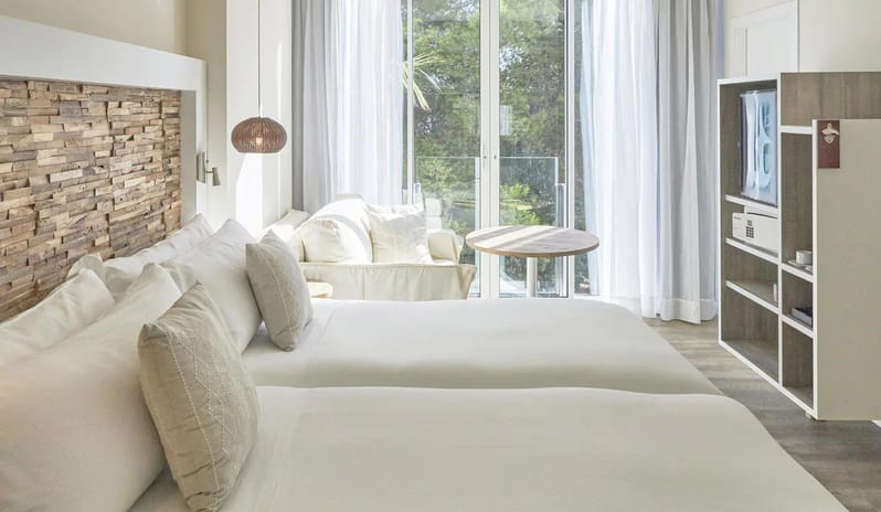 ME-IBIZA-AURA-ROOM-TWIN-BED