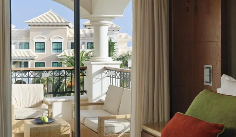 RED-LEVEL-DELUXE-ROOM-VIEW